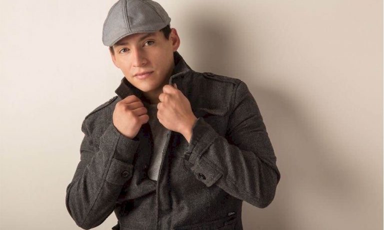 ON THE ROAD TO SUCCESS WITH MY FRIEND CARLOS PRATTS.