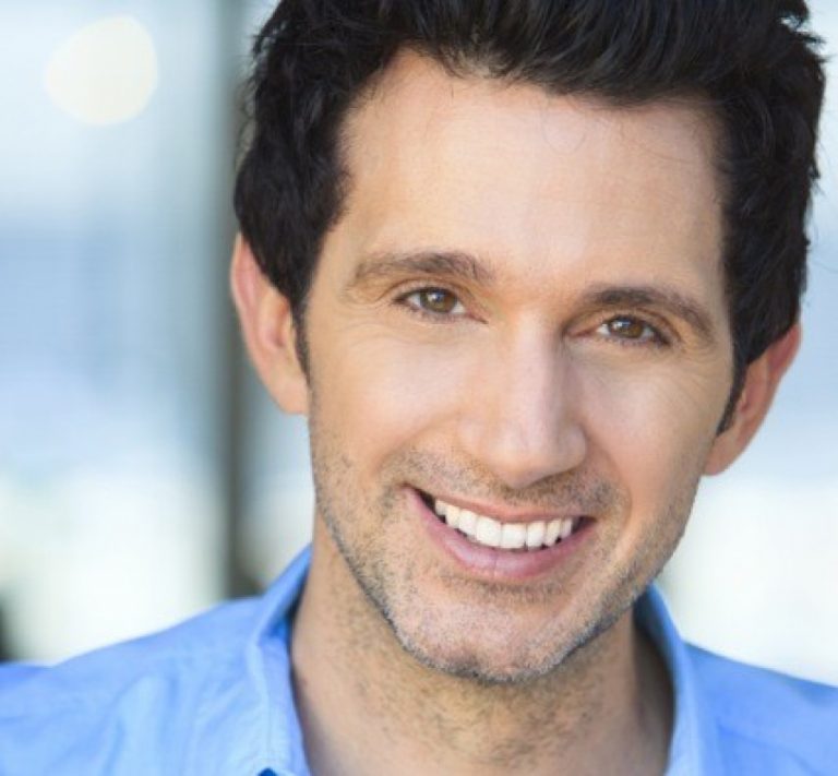 RONNIE MARMO reminds L.A. why we love Italian New Yorkers so much!