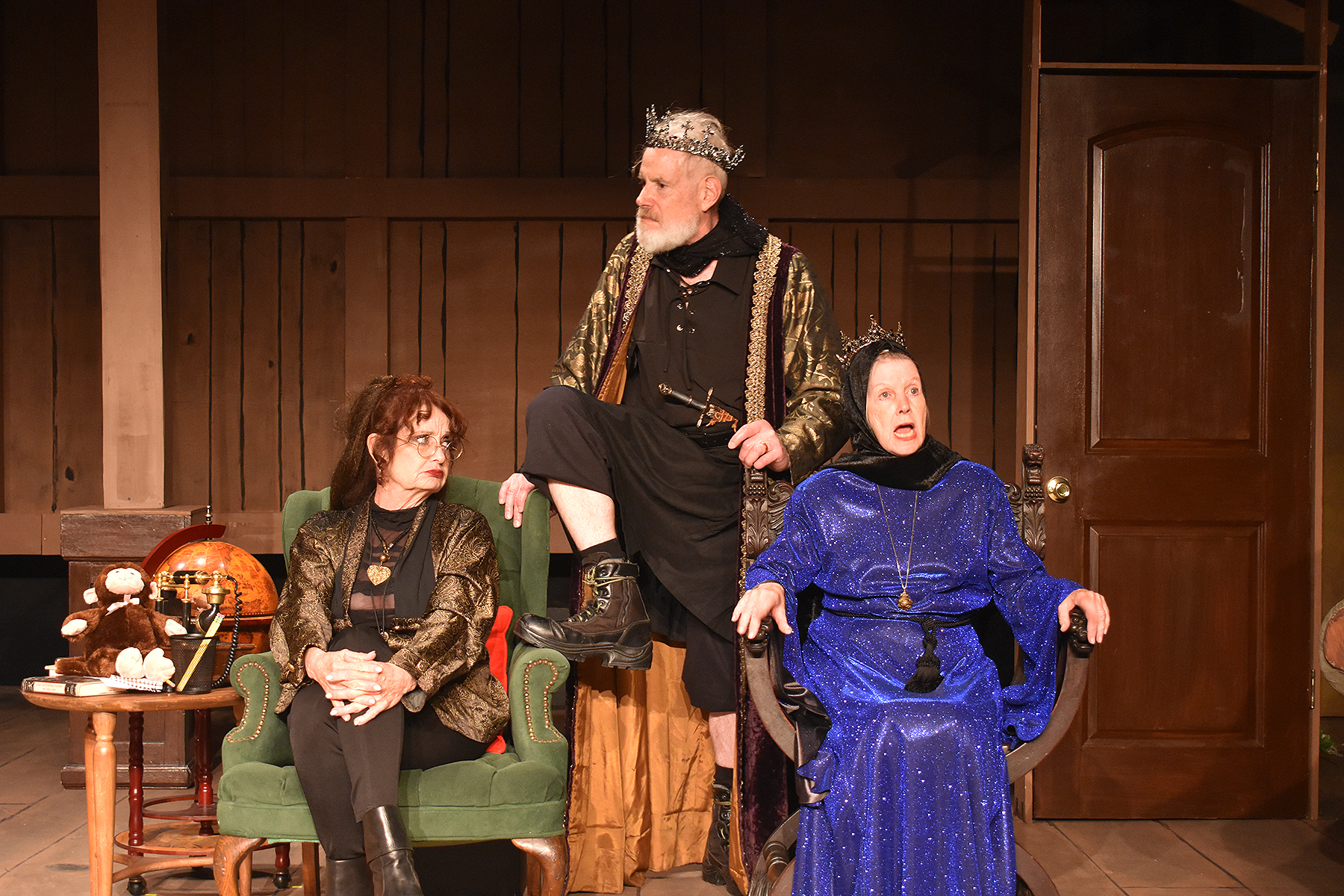 Constance Mellors (l.), Joe Nassi, Mary Elisabeth Somers in "Classic Couples Counseling" at Theatre West. Credit: Garry Kluger.