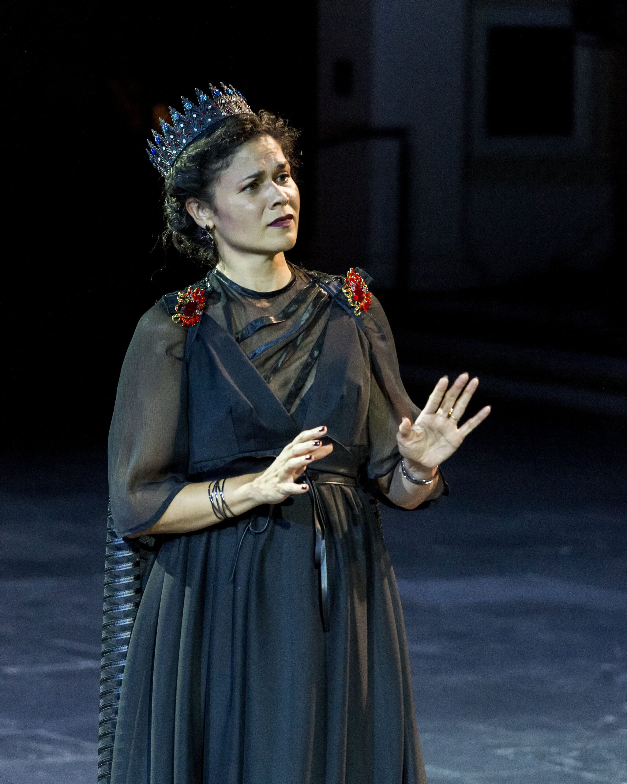A NoHo Arts theatre review of Sophocles’s Oedipus presented by The J. Paul Getty Museum and the Tony Award-winning Deaf West Theatre, directed by Jenny Koons, and running through October 1.