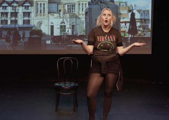 A NoHo Arts theatre review of Trust Me I’m from Essex wrtten and performed by Lindsay Lucas-Bartlett, and directed by Lindsay Perry as part of the Whitefire Theatre’s Solofest series.