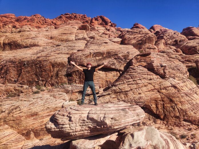 This month’s Active World Journeys travel blog: Welcome to Fabulous...Red Rocks.