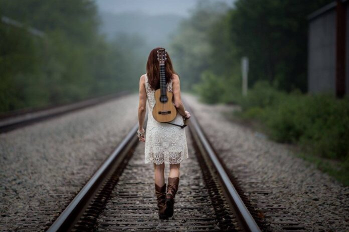 A NoHo Arts music review of Caroline Brennan’s “The Journey” EP.