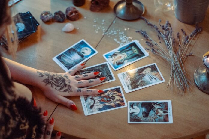 Tarot Card Reading: How to Choose the Perfect Deck for You