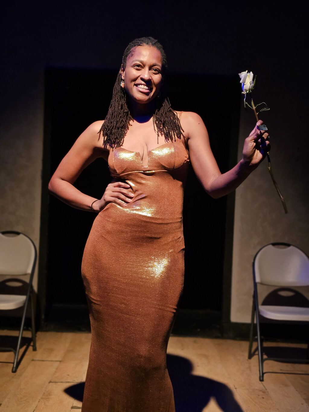 HOST - ALICIA AGRAMONTE.