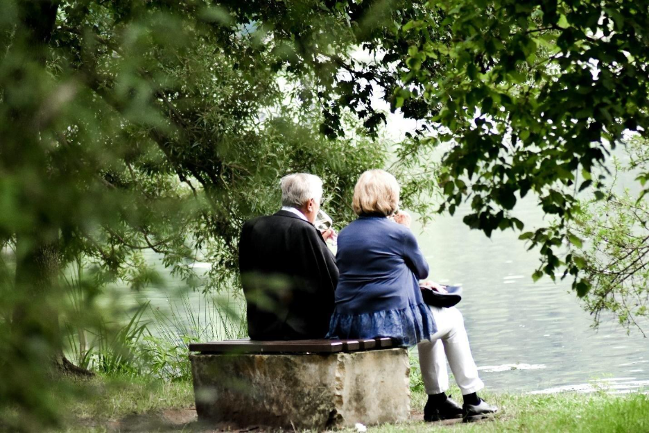 How Do Benefits For Seniors 55+ Differ Between Canadian Provinces?
