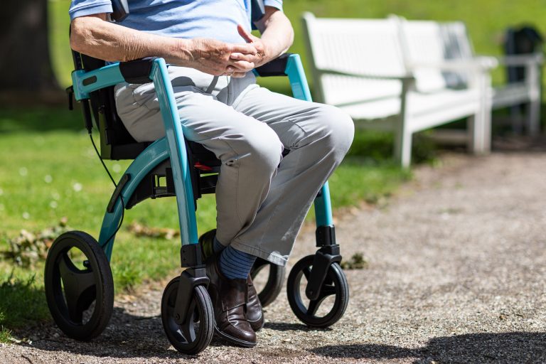 How to Choose the Right Mobility Aid for Cerebral Palsy Patients